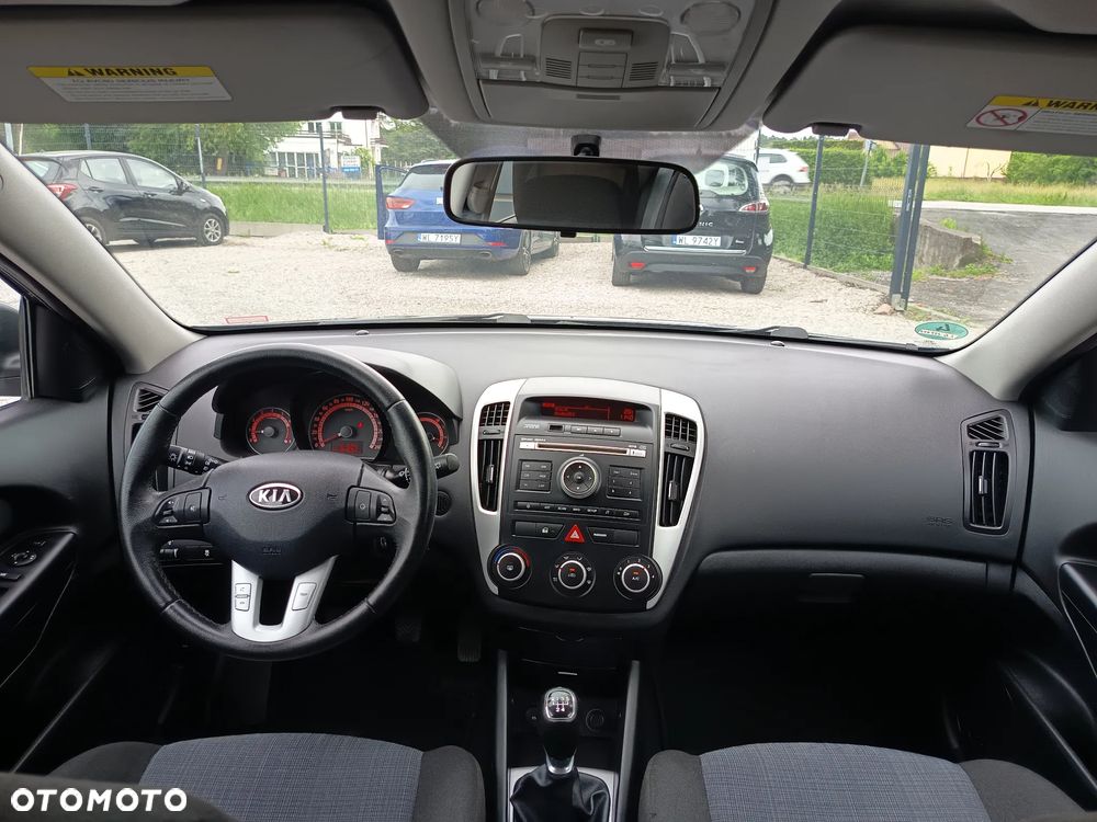 Kia Ceed 1.4 CVVT Spirit - 19