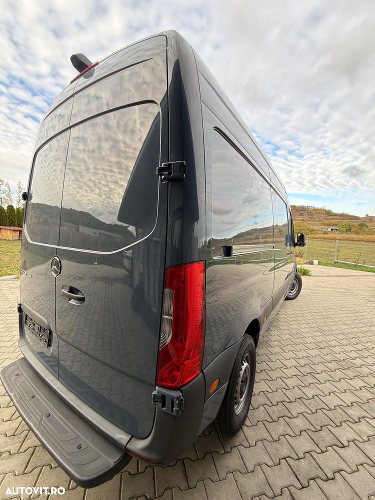 Mercedes-Benz eSprinter - 14