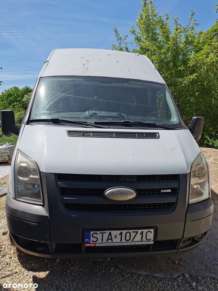 Ford Transit - 1