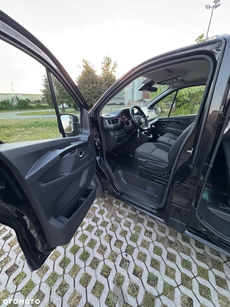 Renault Trafic 2.0 dCi - 15