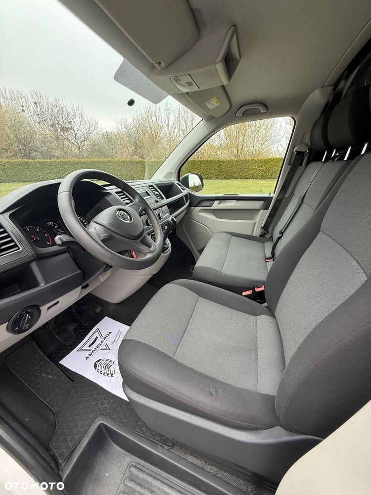 Volkswagen Transporter - 10