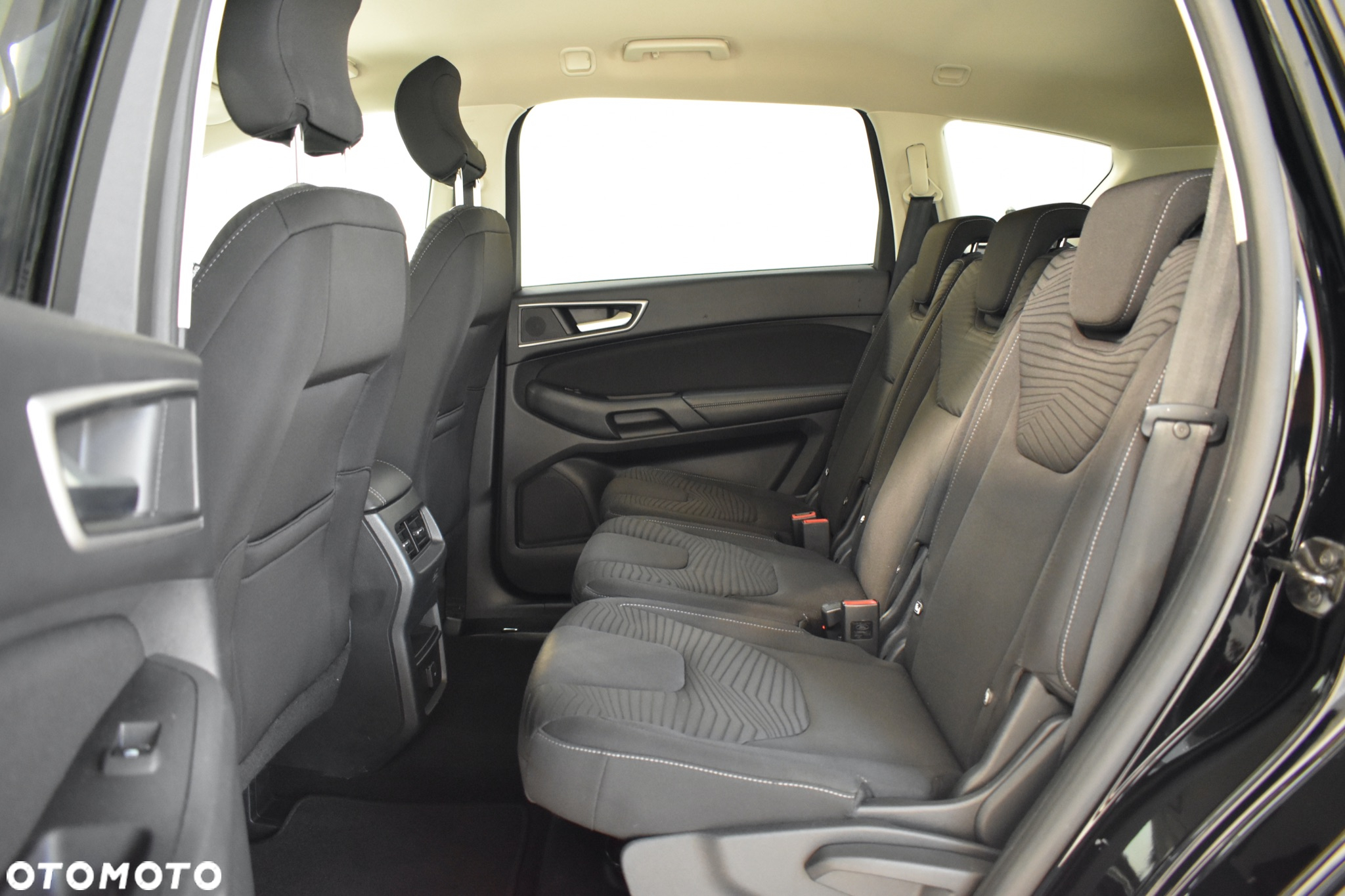 Ford S-Max 2.0 TDCi Trend - 23