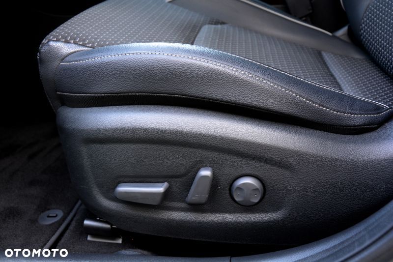 Kia Ceed 1.4 T-GDI L Business Line Plus - 12