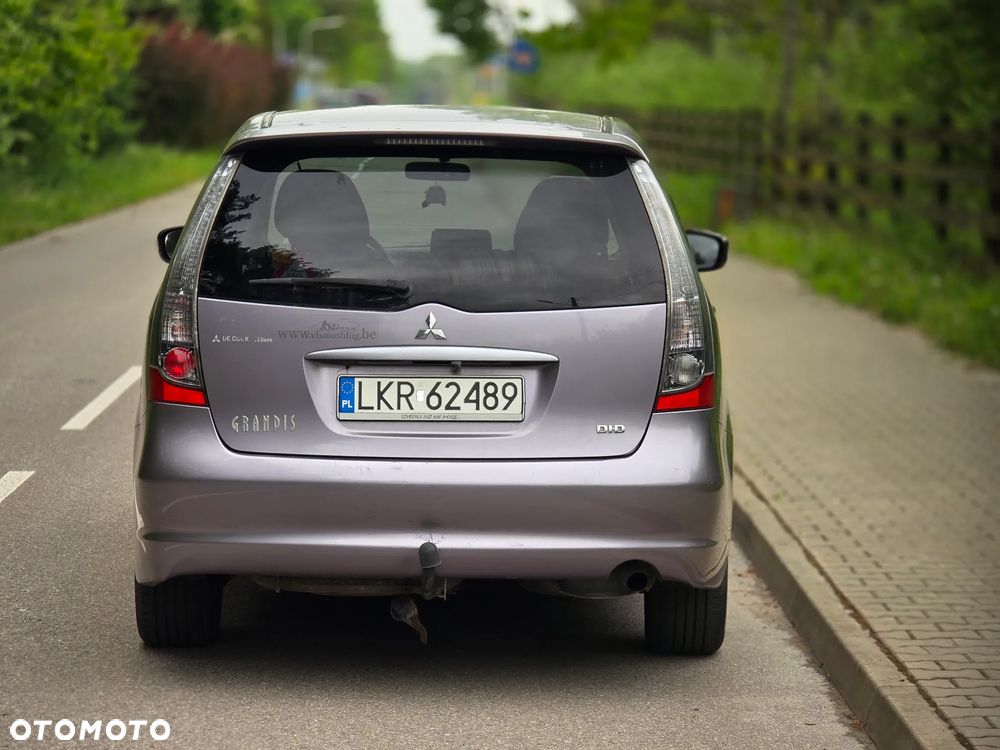 Mitsubishi Grandis 2.0 DI-D 7-Sitzer Intense - 16