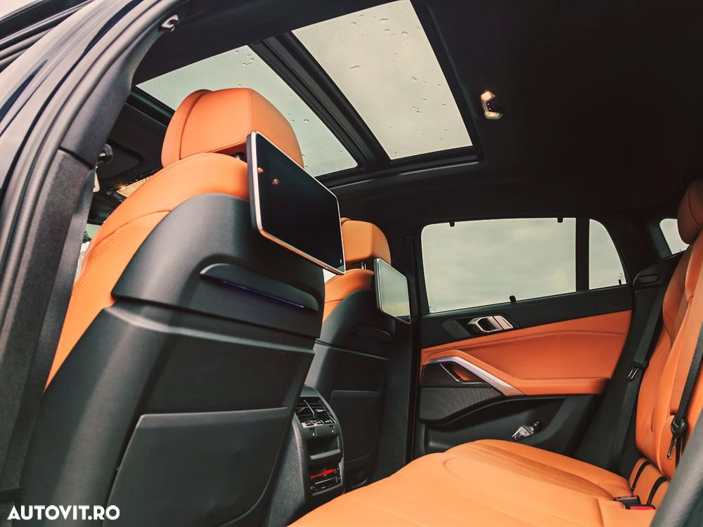 BMW X6 M M50i - 10