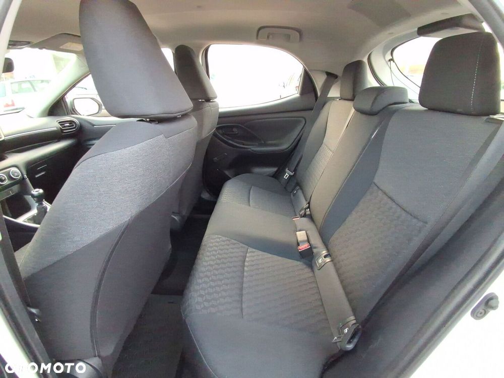 Toyota Yaris 1.5 Comfort - 13