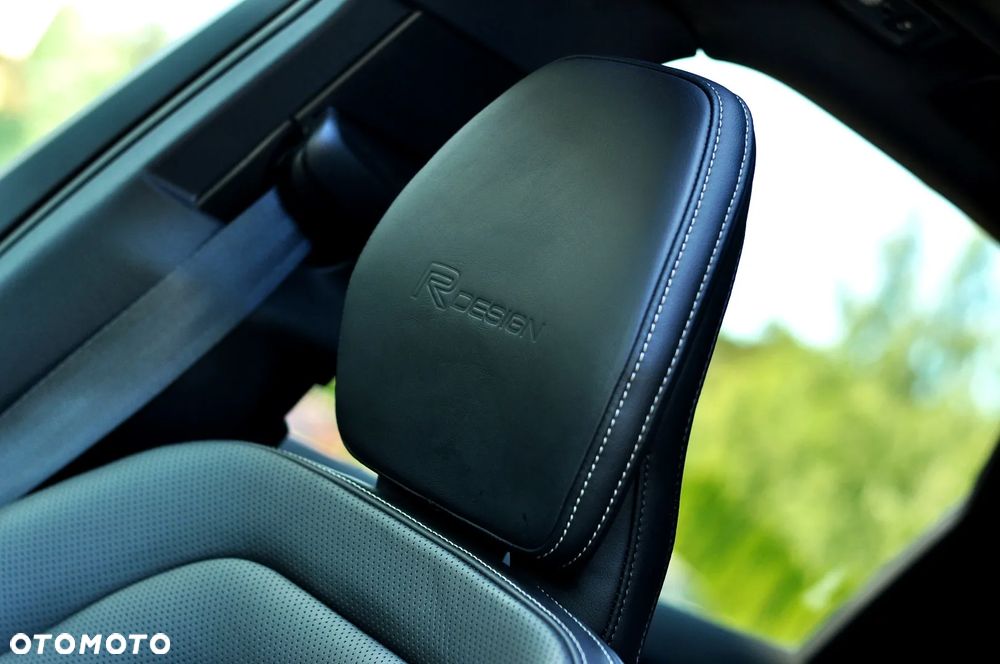 Volvo XC 60 T5 R-Design - 22