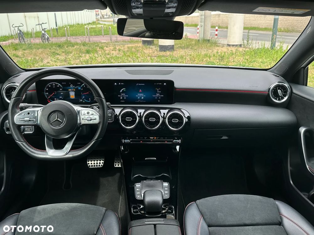 Mercedes-Benz Klasa A 200 AMG Line 7G-DCT - 17