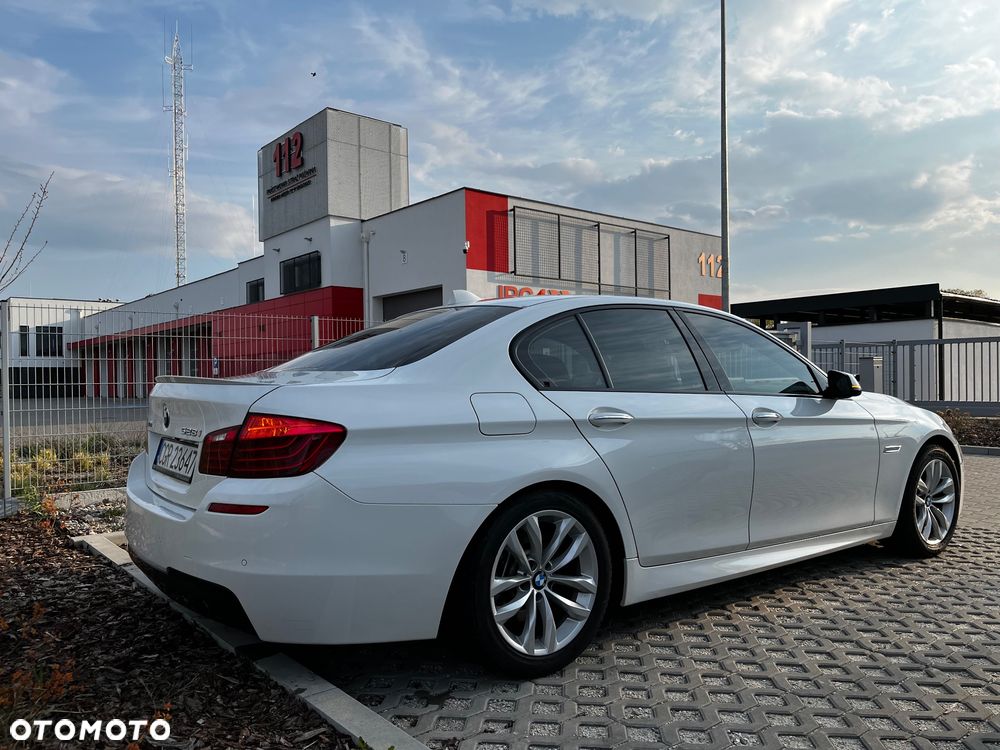 BMW Seria 5 528i xDrive Sport-Aut - 1