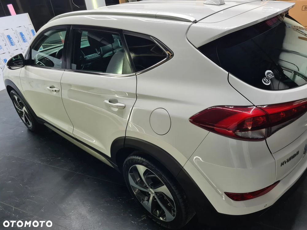 Hyundai Tucson blue 1.7 CRDi 2WD DCT Premium - 21