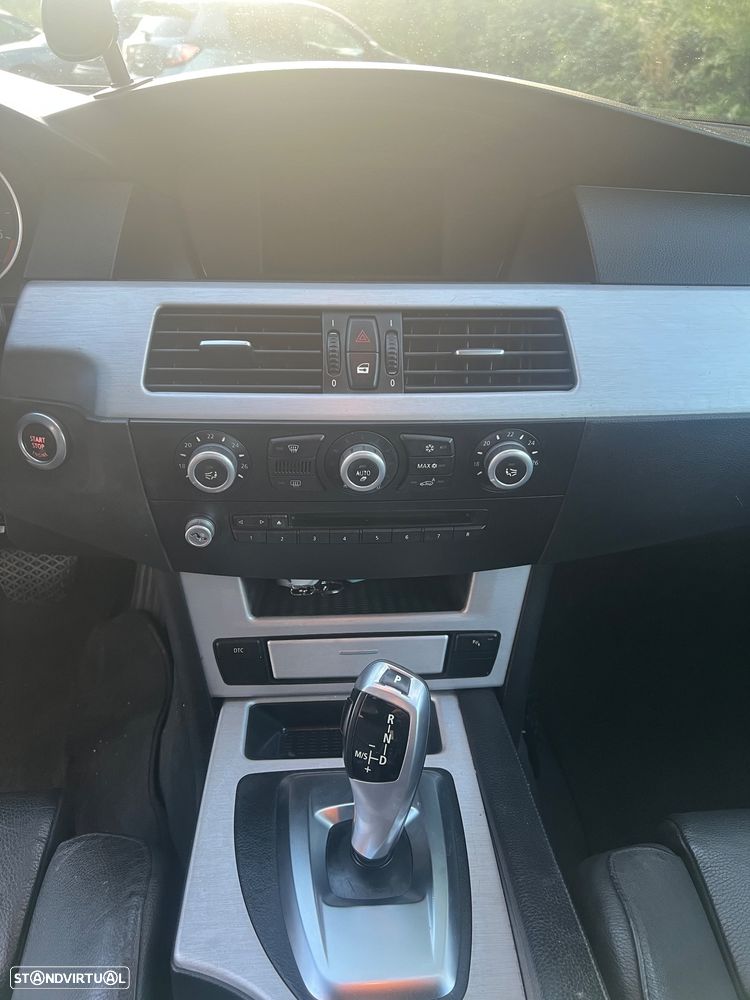 BMW 520 dA Sport - 12