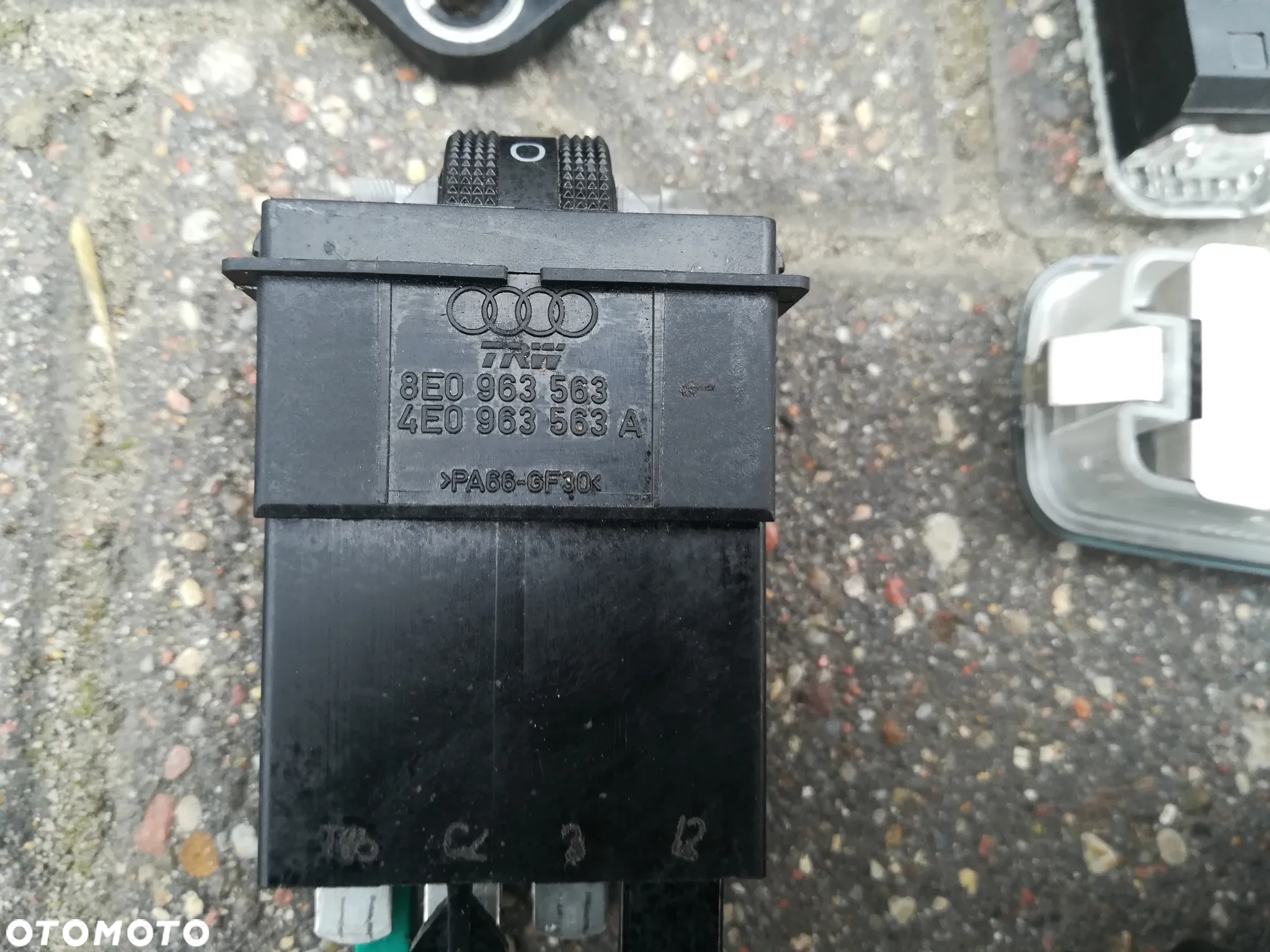 LICZNIK, PANEL MMI, MANETKA, TAŚMA ZWIJAK AUDI Q5 8R - 24