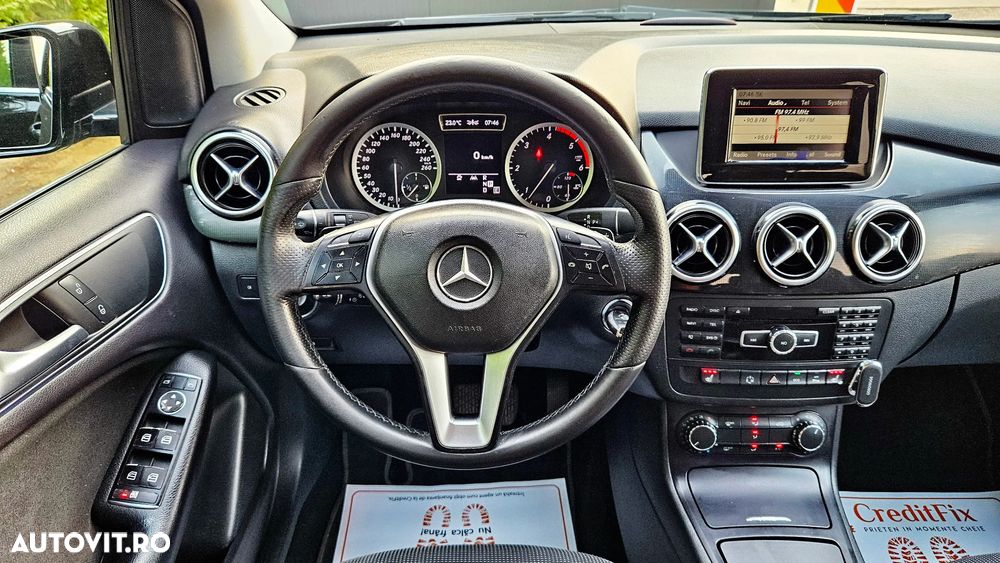 Mercedes-Benz B 180 - 15