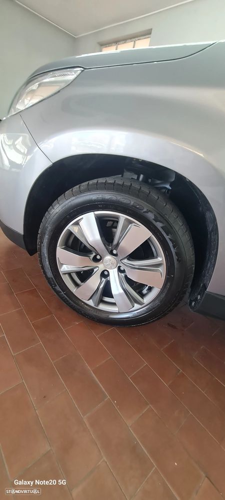 Peugeot 2008 BlueHDi 100 STOP & START Allure - 9