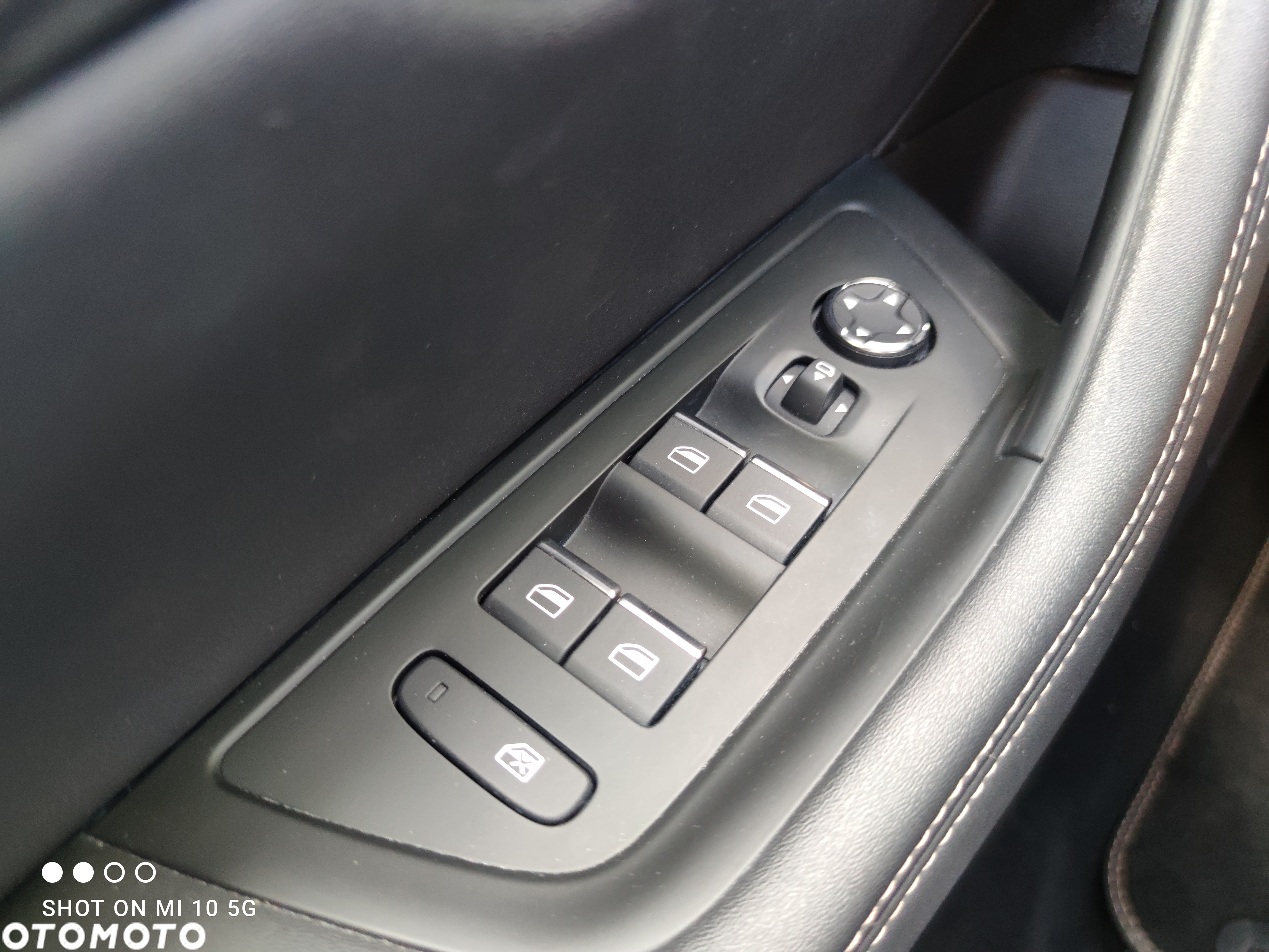 Peugeot 508 Plug-In Hybrid 225 e-EAT8 GT - 37