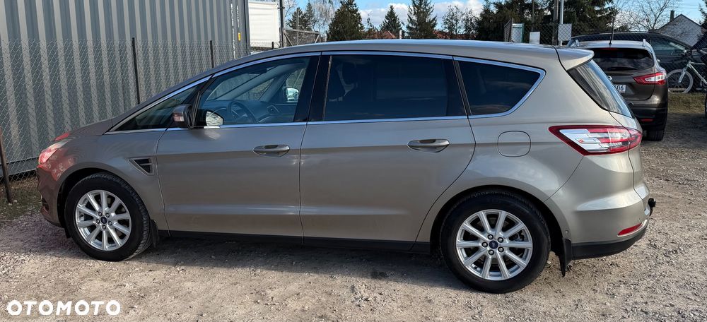 Ford S-Max - 33