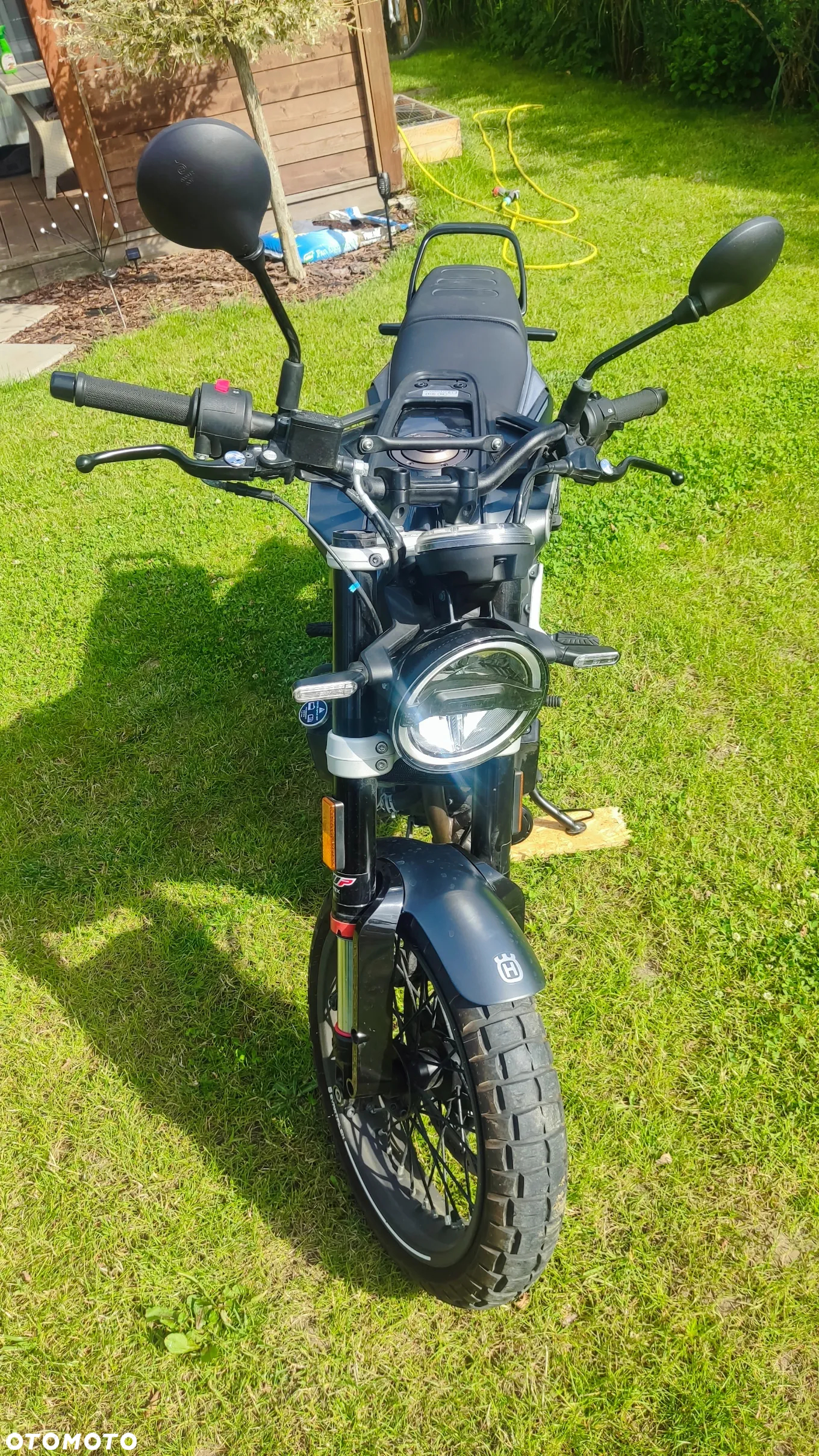 Husqvarna Svartpilen - 2