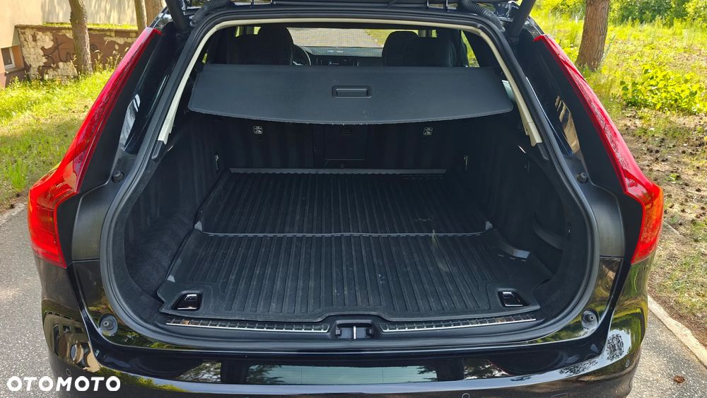 Volvo V90 D4 Momentum Pro - 34