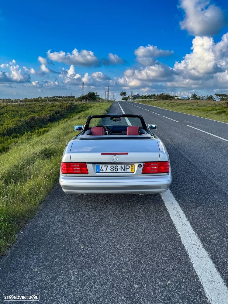 Mercedes-Benz SL 320 Standard - 13