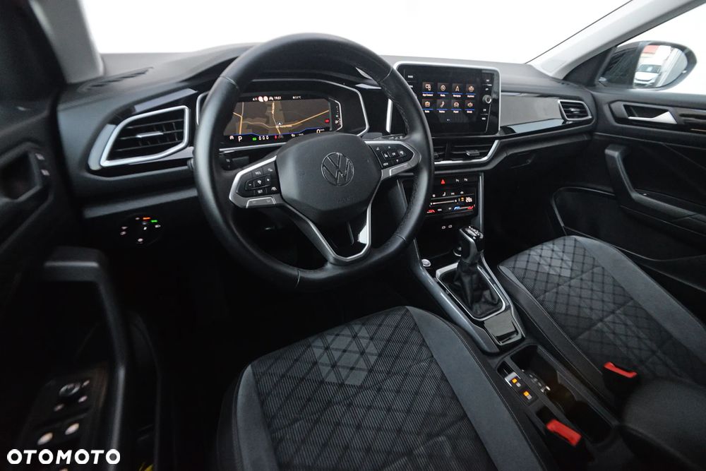 Volkswagen T-Roc - 29