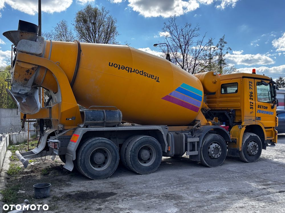 Mercedes-Benz Actros - 3