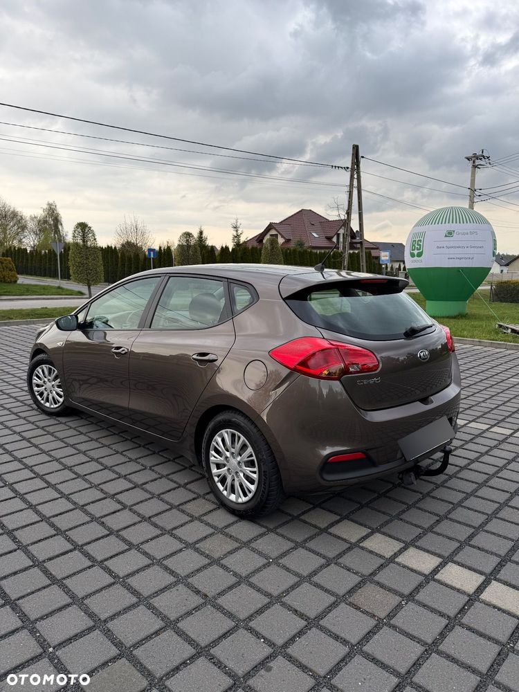 Kia Ceed - 6