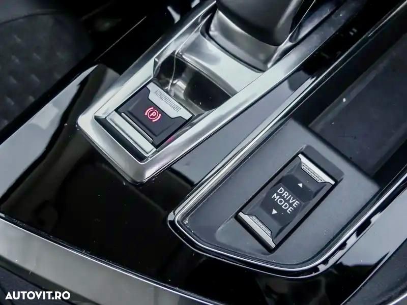 Peugeot 3008 PHEV 225 EAT8 Allure Pack - 16