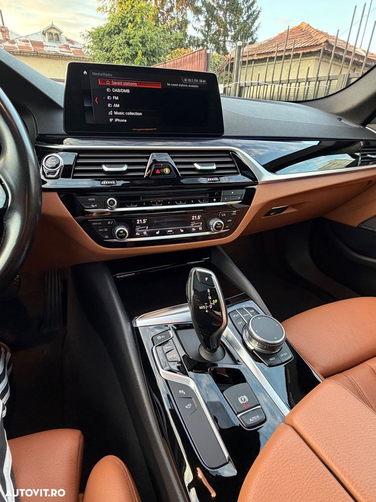 BMW Seria 5 520d AT - 23