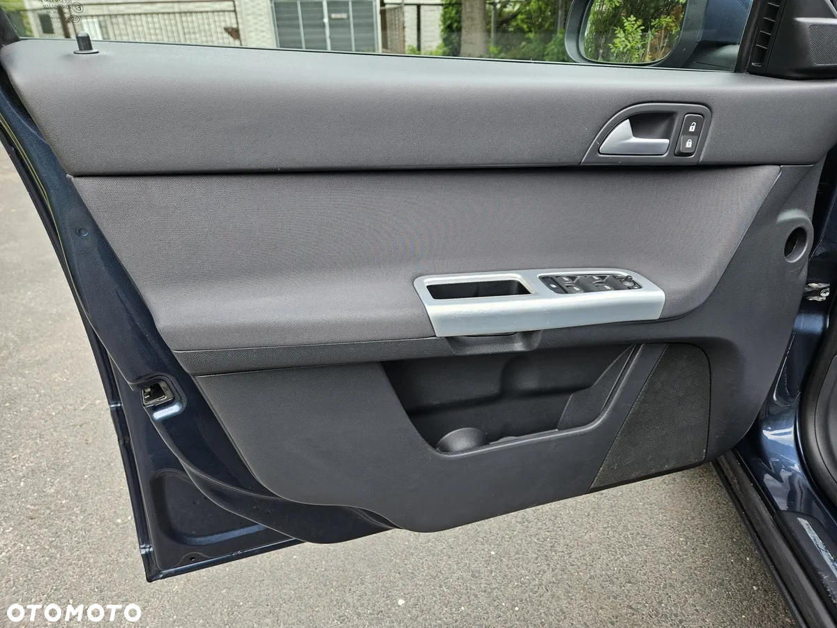 Volvo V50 2.0 Momentum - 24