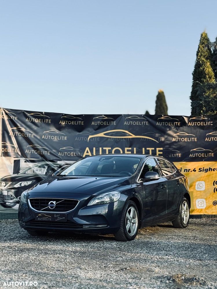 Volvo V40 D4 Momentum - 2