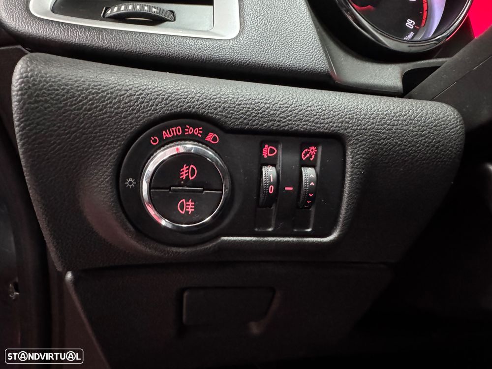 Opel Astra Sports Tourer 1.7 CDTi Cosmo S/S - 19