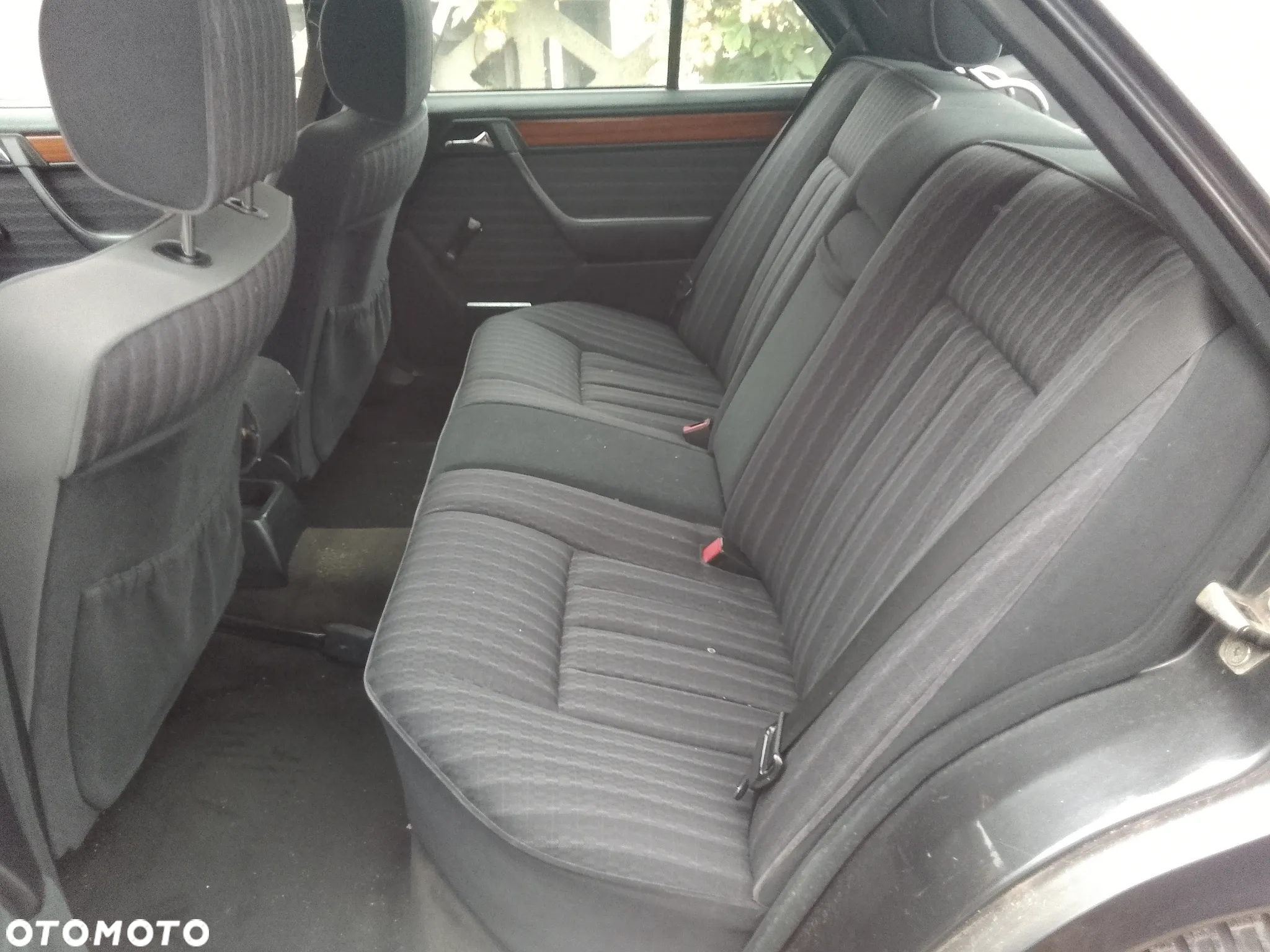 Mercedes-Benz W124 (1984-1993) - 10