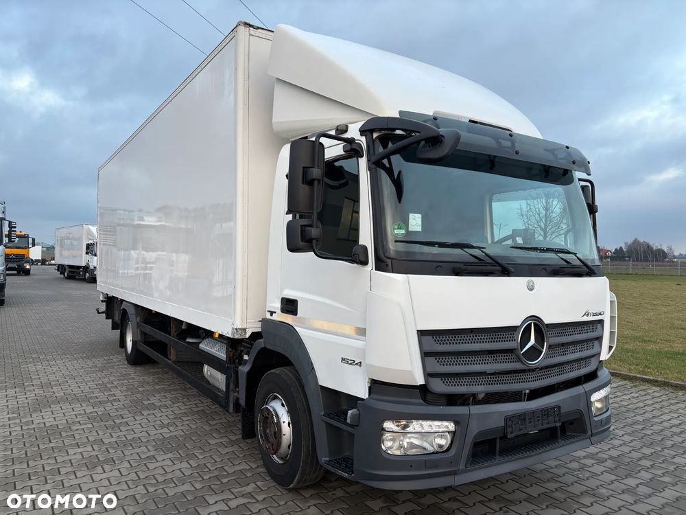 Mercedes-Benz ATEGO 1524  EURO 6 (1527, 1530) kontener z windą , kabina przeedłużana  z łóżkiem składanym - 2