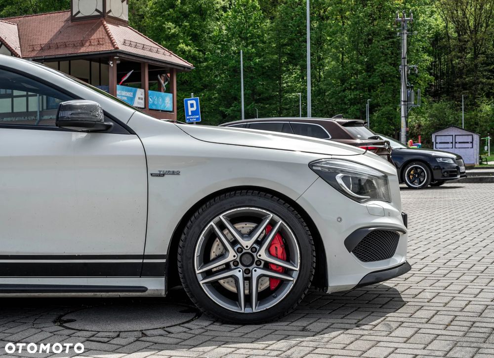 Mercedes-Benz CLA - 22
