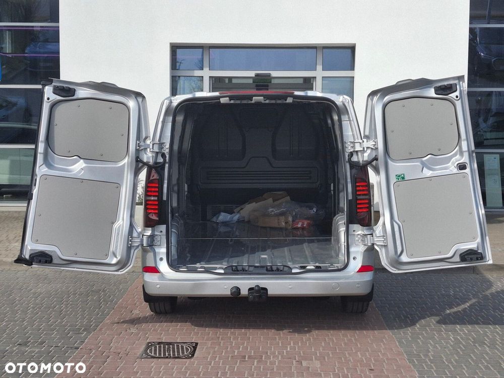 Volkswagen Transporter - 8