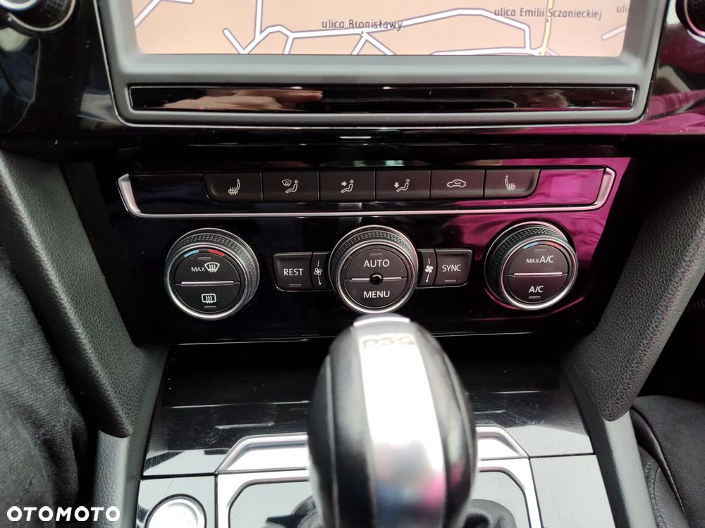 Volkswagen Passat 1.8 TSI BMT Highline DSG - 18