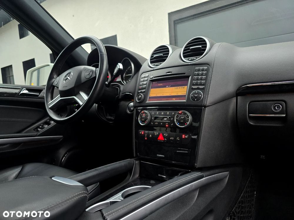 Mercedes-Benz GL 350 CDI - 15