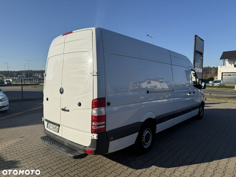 Mercedes-Benz Sprinter - 5