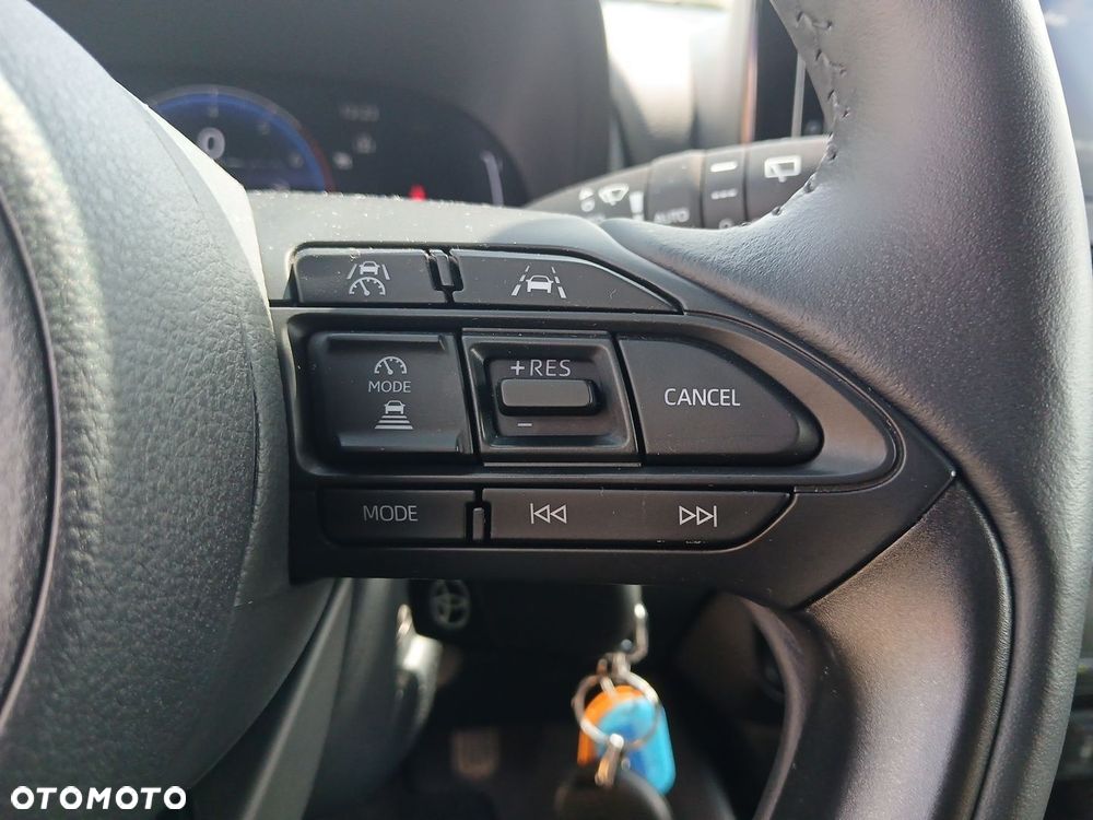 Toyota Yaris Hybrid 1.5 Style - 30