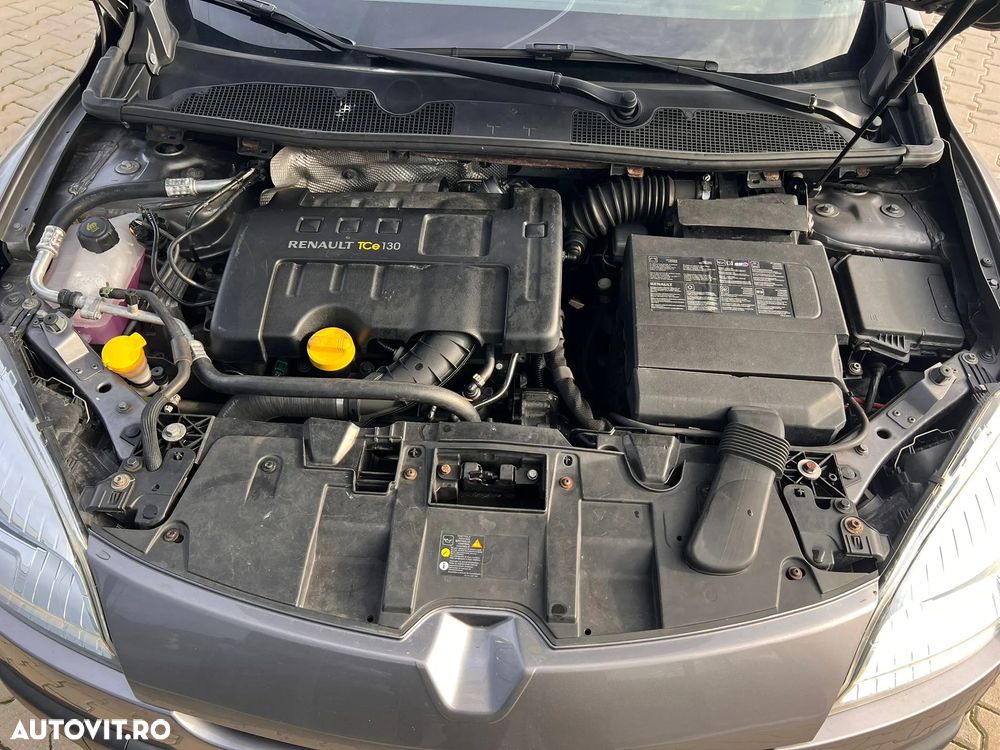 Renault Megane TCe 130 BOSE Edition - 12