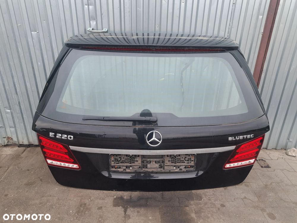 KLAPA BAGAŻNIKA MERCEDES W212 LIFT 2015 ROK - 1