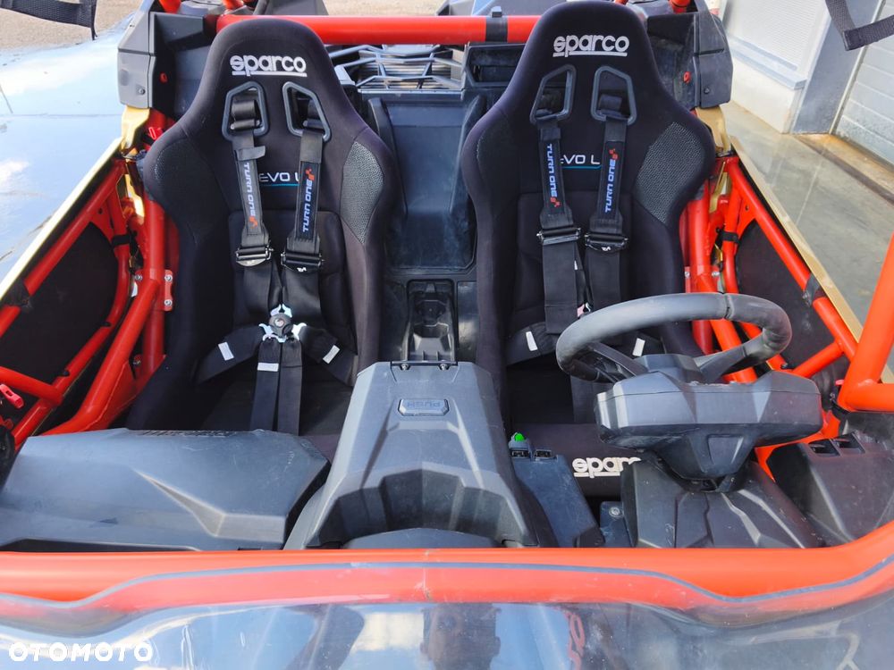 Can-Am Maverick - 8