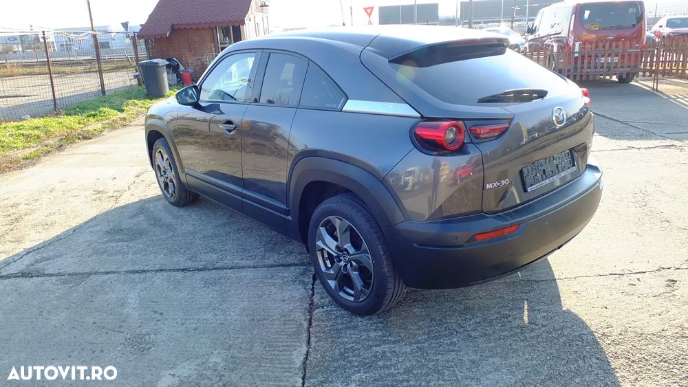 Mazda MX-30 e-SKYACTIV FIRST EDITION - 4