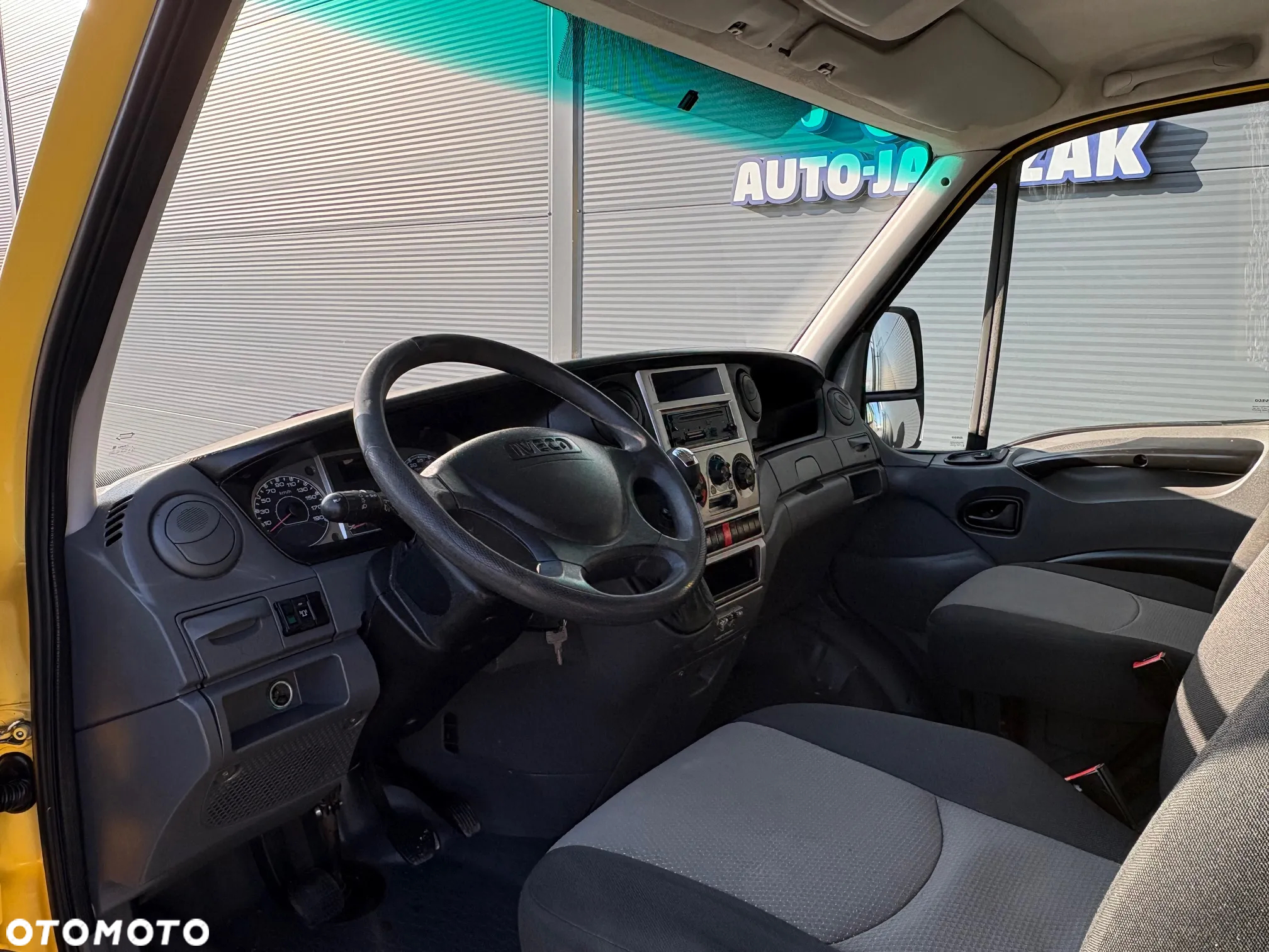Iveco Daily 35C15 3.0 HPI L3H2 Średniak Brygadówka Doka holenderka 6 osób **KLIMA**Sprowadzony**Na Bliźniakach**Hak 3500kg** - 8