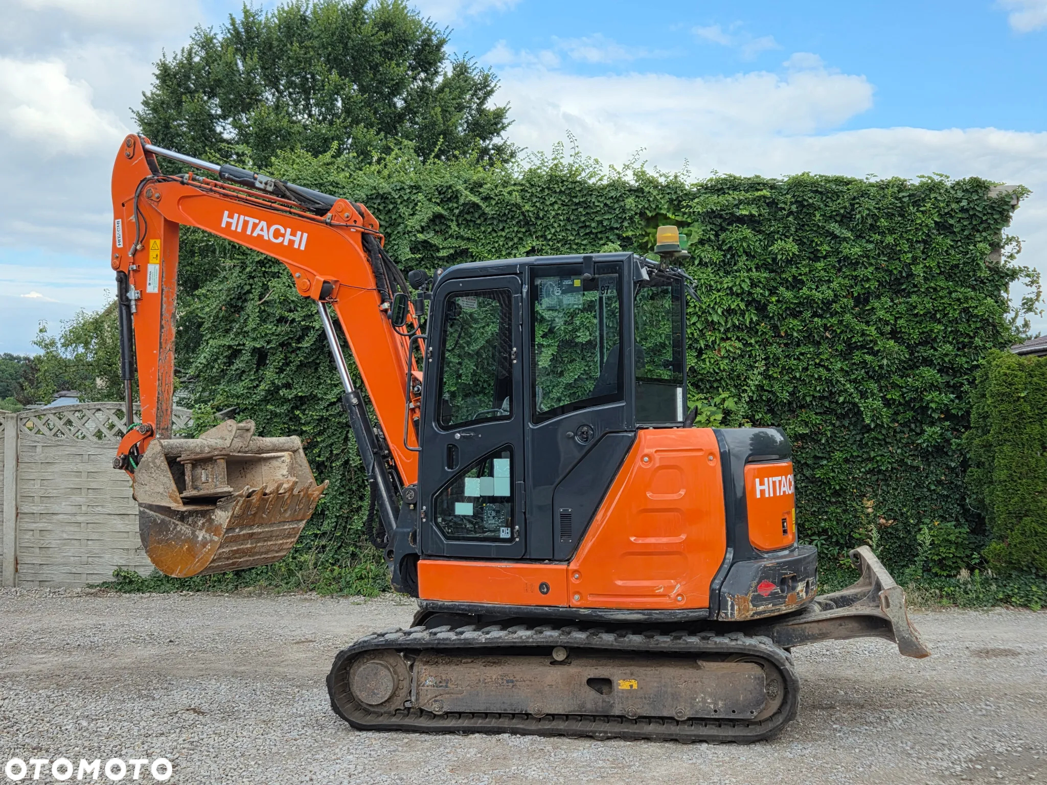 Hitachi ZX65usb - 5