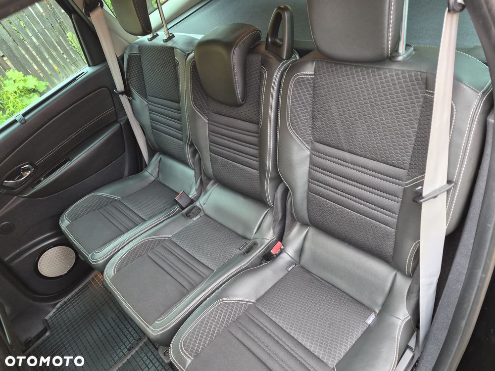 Renault Grand Scenic - 9