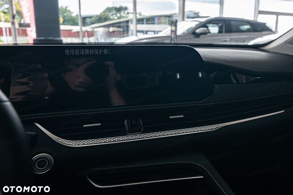 Bestune B70 2.0T Elegance - 10