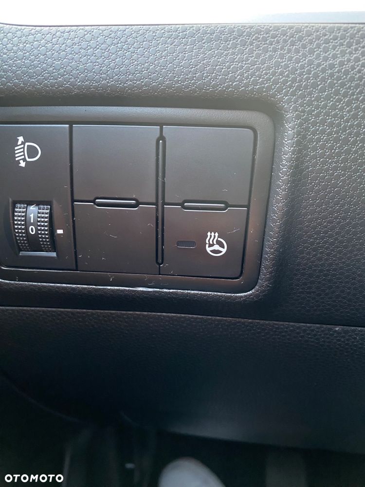 Kia Picanto 1.2 L - 12