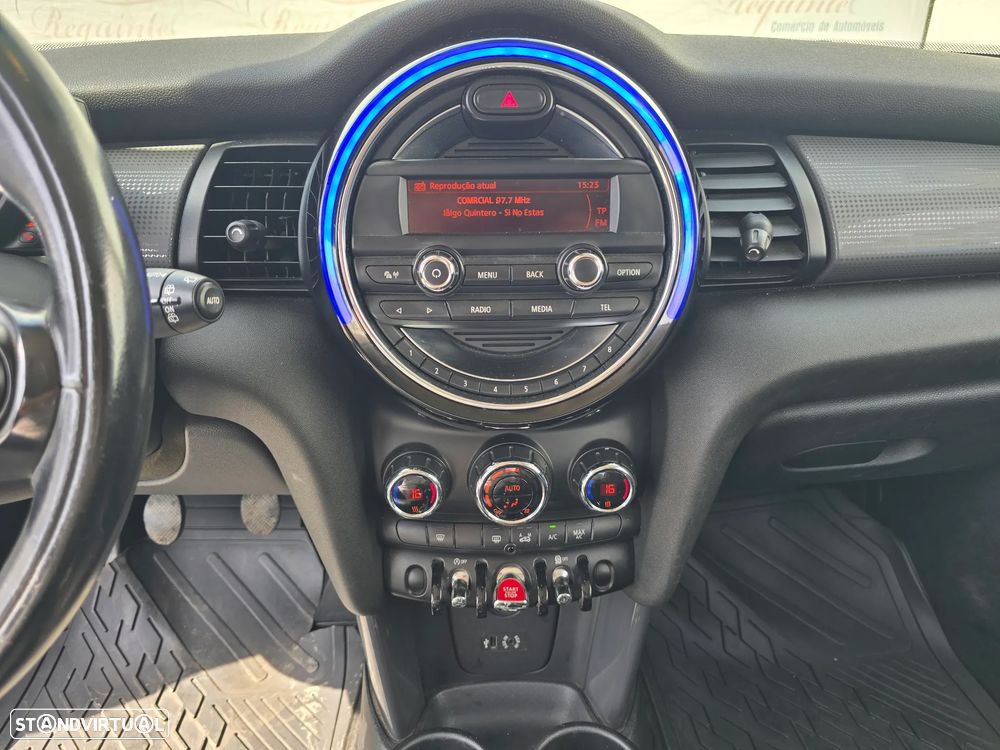 MINI 3 Portas One D - 22