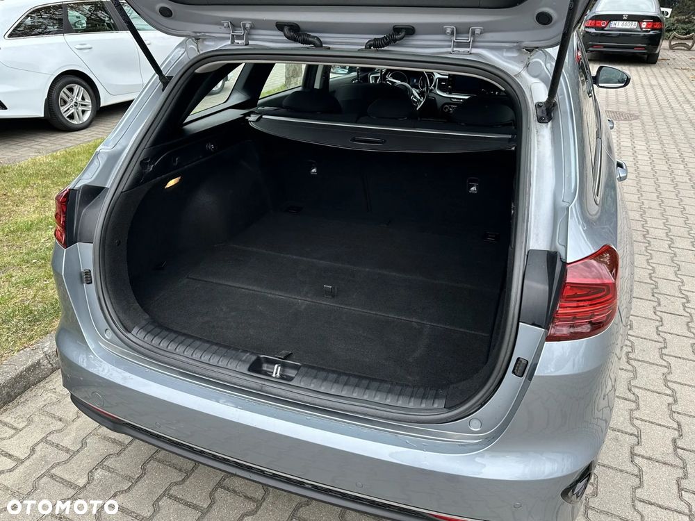 Kia Ceed 1.5 T-GDI M DCT - 12